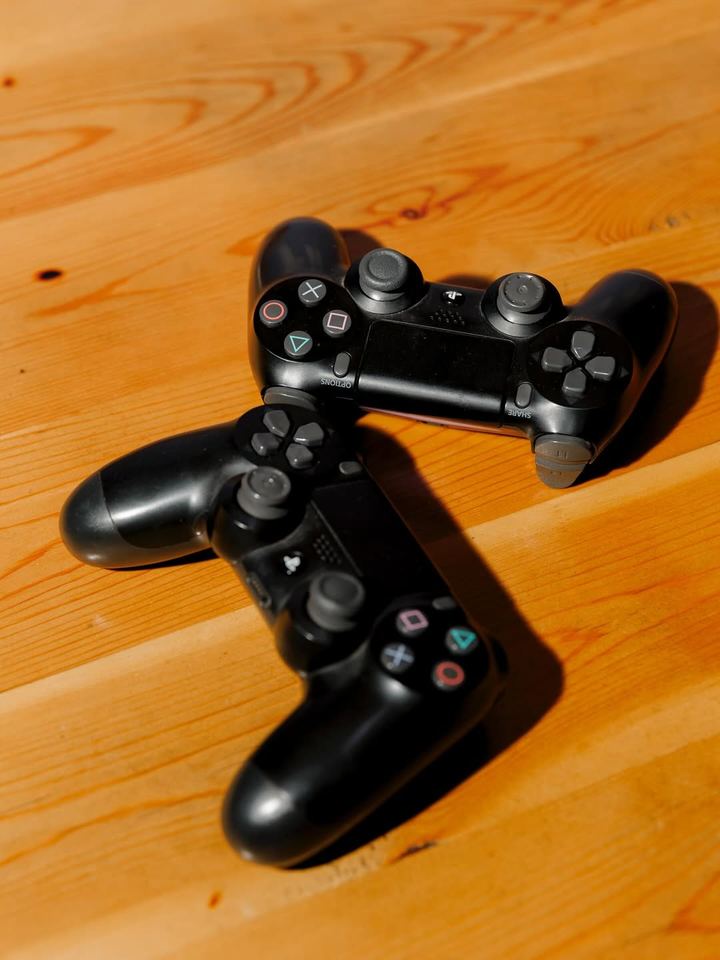 PlayStation геймпадтары